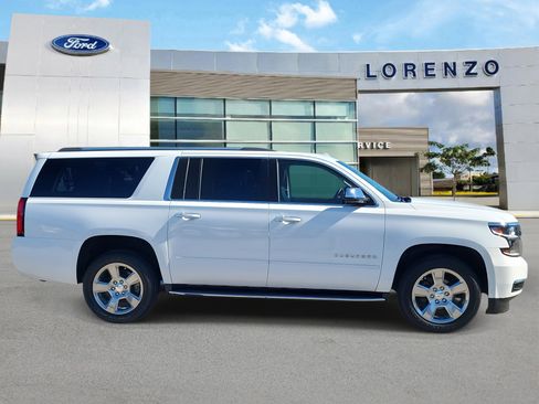 Used 2019 Chevrolet Suburban Premier image 4