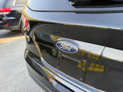 Used 2016 Ford Escape SE AWD/4WD image 8