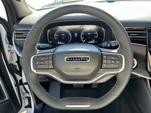 Used 2023 Jeep Wagoneer Series III w/ Premium Group I AWD/4WD image 18