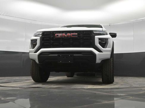 New 2026 GMC Canyon Elevation image 32