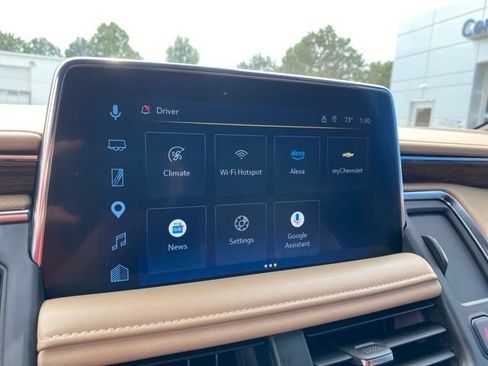 Used 2023 Chevrolet Suburban Premier AWD/4WD image 29