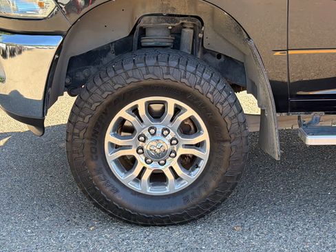 Used 2017 RAM 2500 Big Horn AWD/4WD image 9