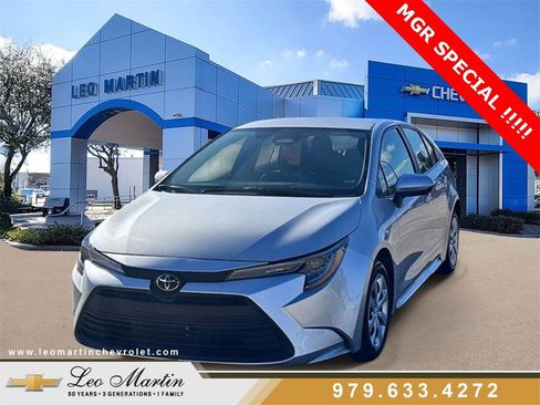 Used 2024 Toyota Corolla LE image 1