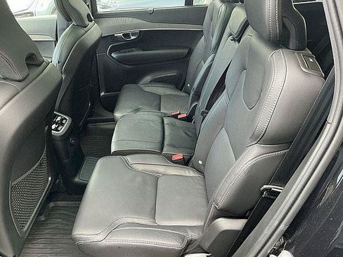 Used 2025 Volvo XC90 T8 Ultra w/ Protection Package Premier AWD/4WD image 14