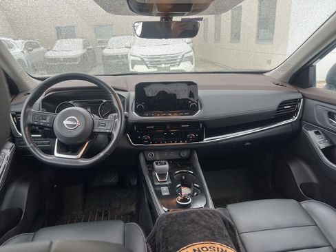 Certified 2022 Nissan Rogue SL w/ SL Premium Package image 7