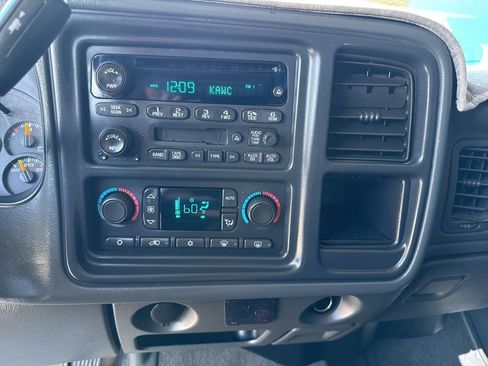 Used 2005 Chevrolet Silverado 1500 LS w/ Light Duty Power Package image 18