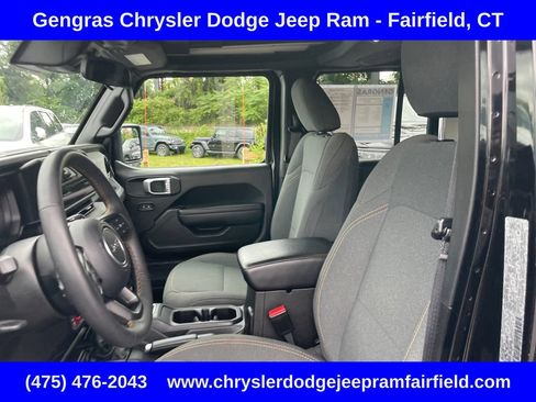 Used 2024 Jeep Wrangler Unlimited AWD/4WD image 48