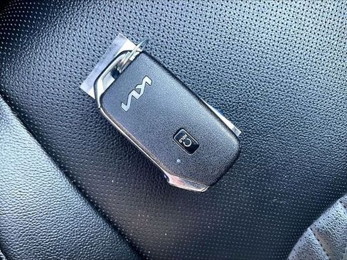 Used 2023 Kia Sportage X-Line w/ X-Line Premium Package AWD/4WD image 11