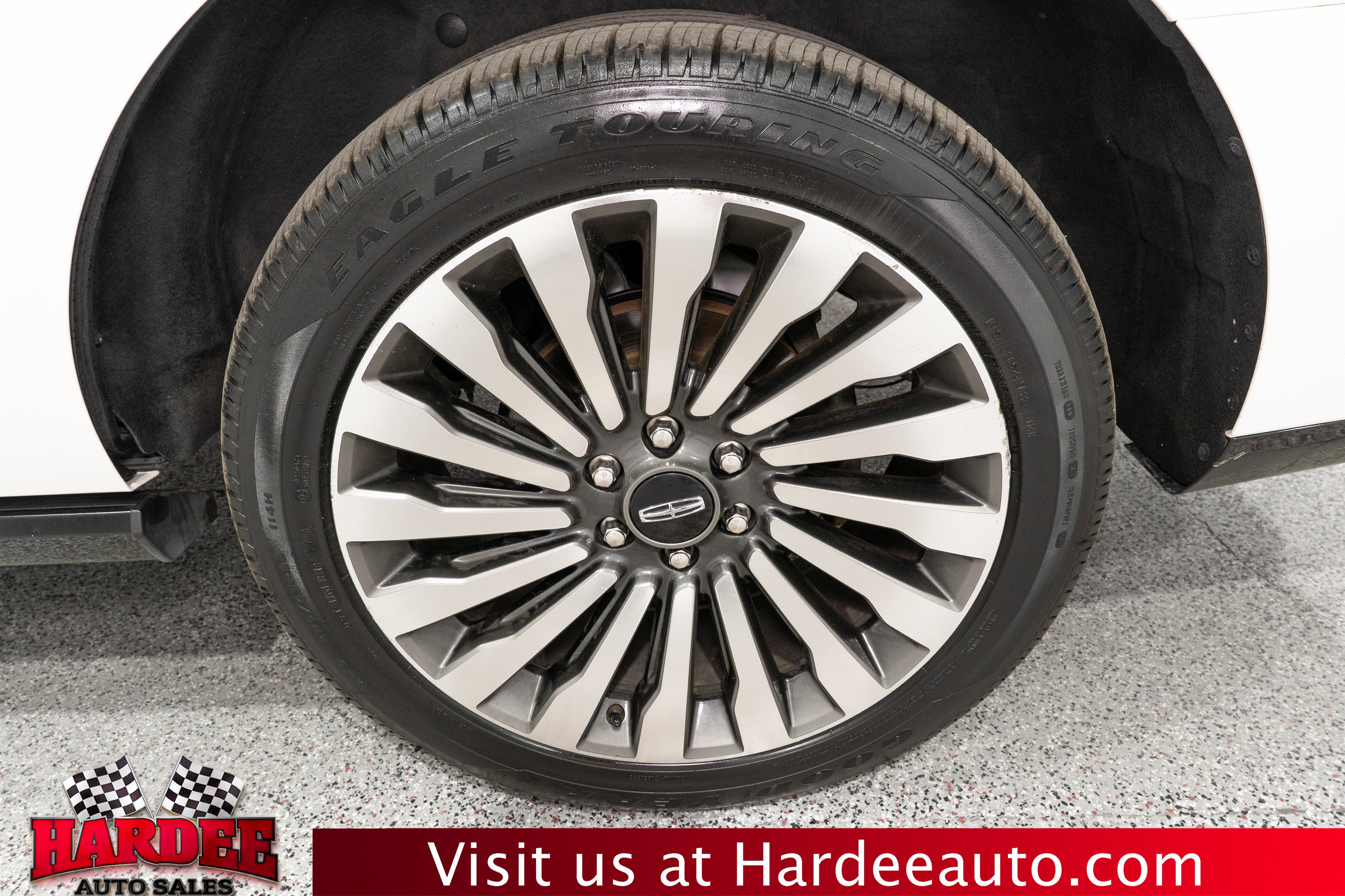 Used 2019 Lincoln Navigator Reserve AWD/4WD image 10