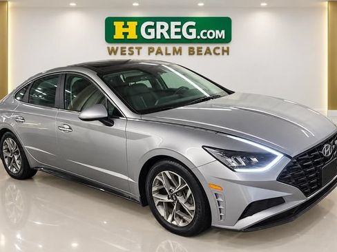 Used 2020 Hyundai Sonata SEL w/ Convenience + Sunroof Package FWD image 4
