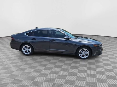 Certified 2025 Honda Accord LX image 9