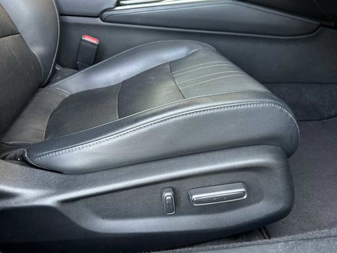 Used 2018 Honda Accord Touring image 20