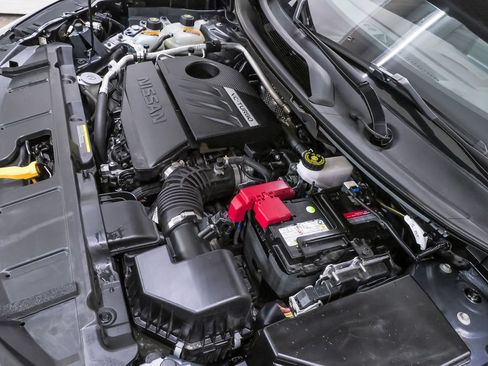 Used 2023 Nissan Rogue SL FWD image 33