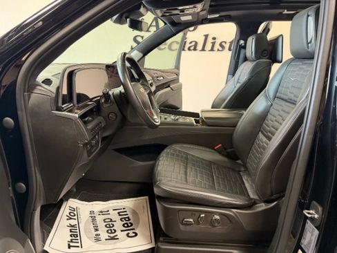 Used 2022 Cadillac Escalade Sport Platinum AWD/4WD image 8