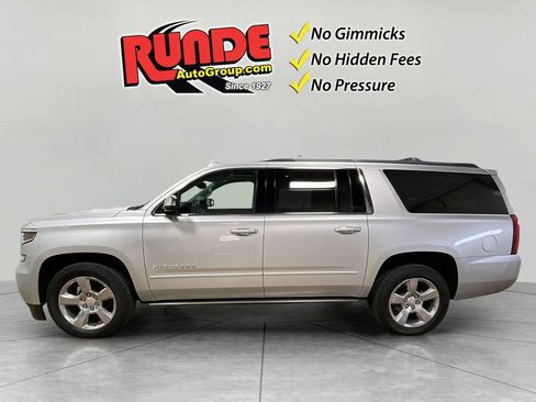 Used 2020 Chevrolet Suburban Premier AWD/4WD image 3