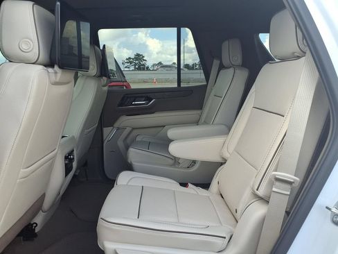 New 2026 GMC Yukon Denali w/ Denali Reserve Package RWD image 13