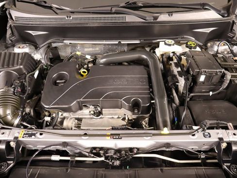 Used 2024 GMC Terrain SLT image 19