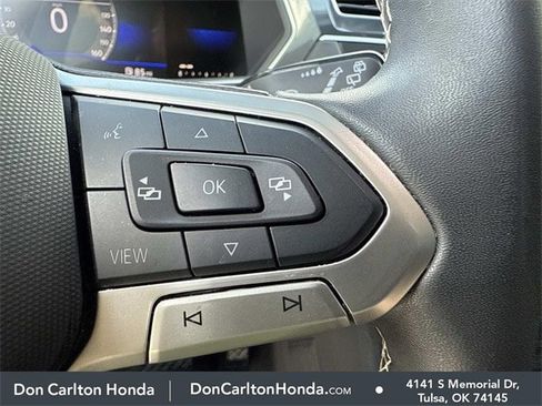 Used 2024 Volkswagen Tiguan SE image 18