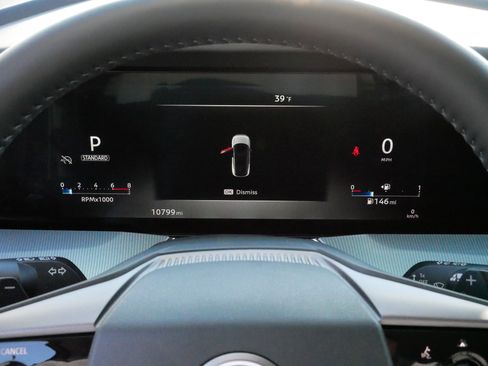 Used 2025 Nissan Murano SL image 21