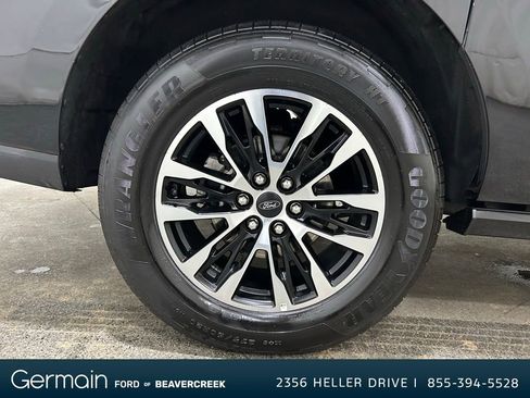 Used 2025 Ford Expedition Max Platinum image 10