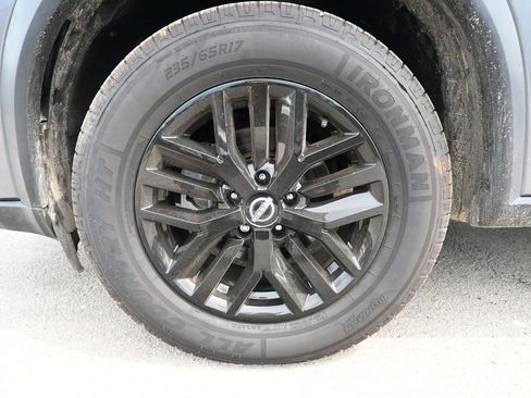 Used 2024 Nissan Rogue S AWD/4WD image 8