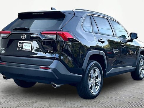 Used 2023 Toyota RAV4 XLE w/ Convenience Package FWD image 13