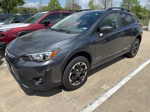 Used 2023 Subaru Crosstrek 2.0i Premium image 1