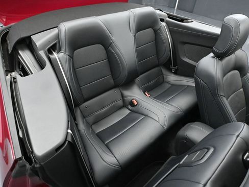 Used 2025 Ford Mustang GT Premium w/ GT Performance Package image 43