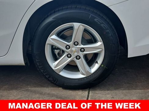 Used 2023 Chevrolet Malibu LS image 36