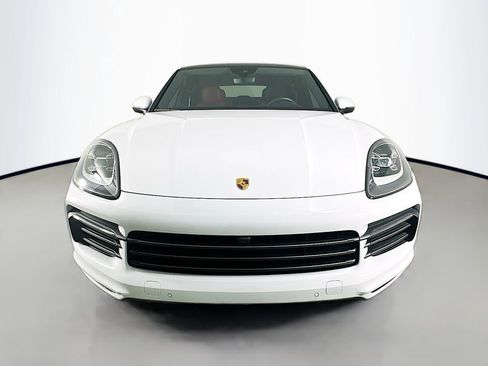 Certified 2023 Porsche Cayenne Platinum Edition image 6