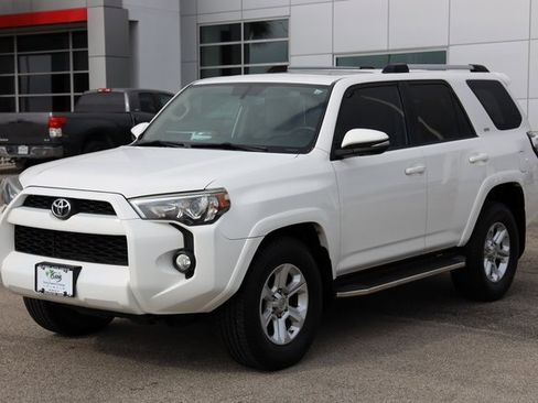 Used 2019 Toyota 4Runner SR5 Premium image 3