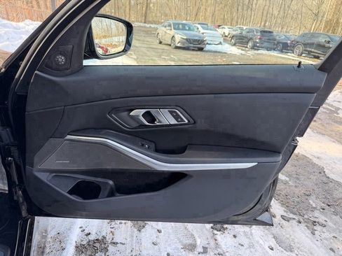 Used 2023 BMW 330i xDrive Sedan w/ Premium Package image 10