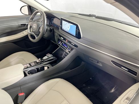 Used 2023 Hyundai Sonata Limited w/ Cargo Package FWD image 29