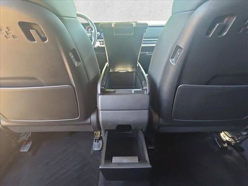 Used 2026 Hyundai Santa Fe SEL FWD image 16