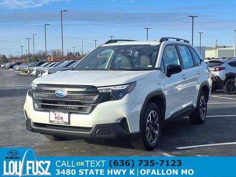 Certified 2025 Subaru Forester image 32