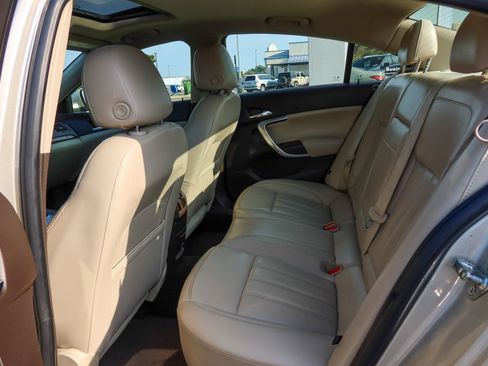 Used 2013 Buick Regal Premium FWD image 12