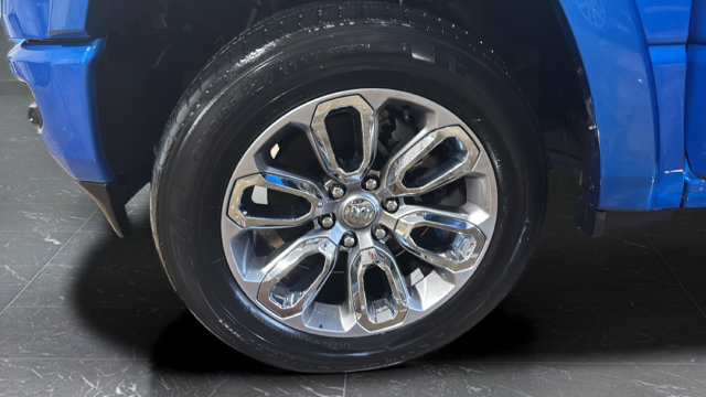 Used 2021 RAM 1500 Laramie AWD/4WD image 34