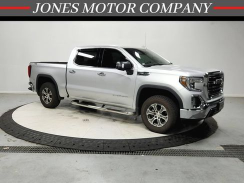 Used 2020 GMC Sierra 1500 SLT w/ X31 Off-Road Package AWD/4WD image 1