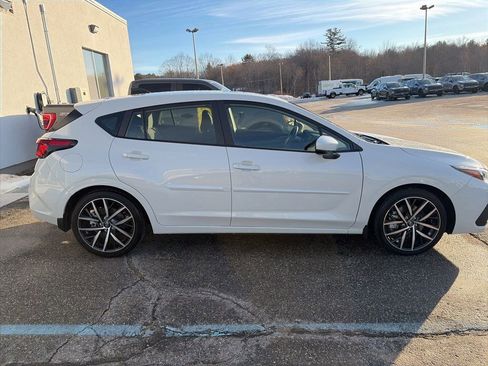 Used 2025 Subaru Impreza 2.0i Sport image 8