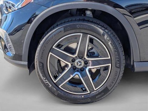 New 2026 Mercedes-Benz GLC 300 image 10
