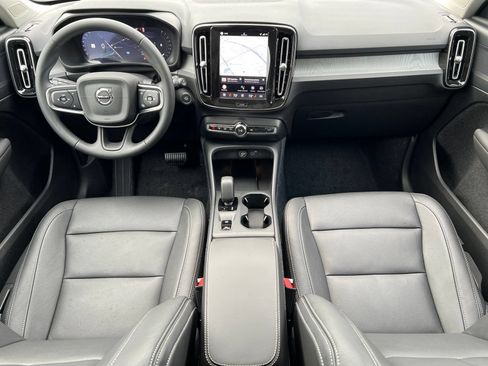 New 2026 Volvo XC40 B5 Core w/ Protection Package Premier AWD/4WD image 20