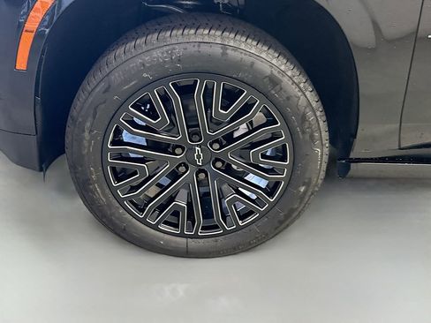 New 2025 Chevrolet Tahoe High Country image 36