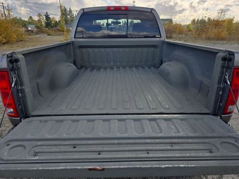 Used 2005 Dodge Ram 2500 Truck SLT w/ Quad Cab Big Horn Value Group image 12