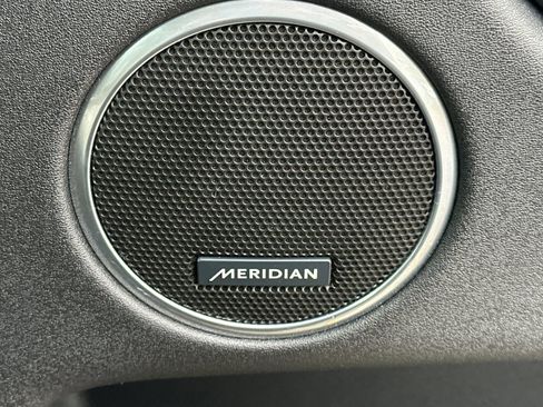 Used 2021 Land Rover Discovery Sport SE image 23