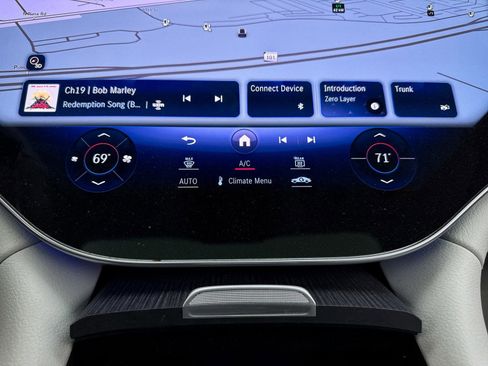 Used 2023 Mercedes-Benz EQS 580 4MATIC SUV image 28