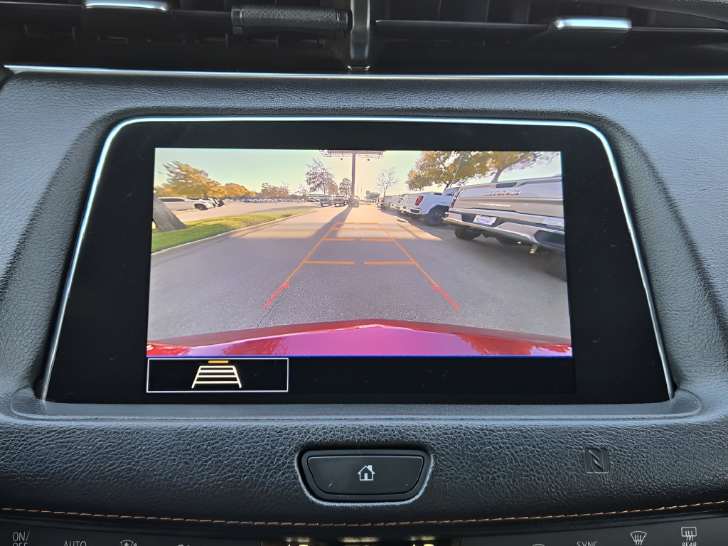 Used 2020 Cadillac XT4 Sport w/ Driver Awareness Package FWD image 16
