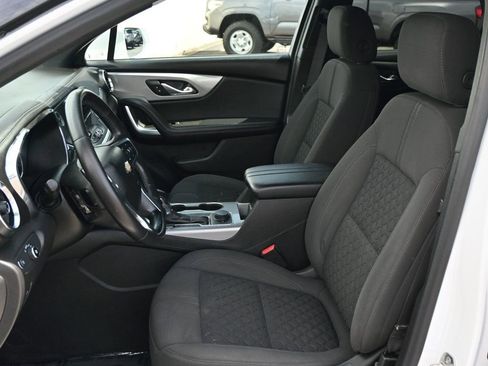 Used 2019 Chevrolet Blazer LT image 11