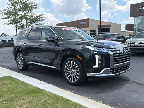 Used 2025 Hyundai Palisade Calligraphy AWD/4WD image 2