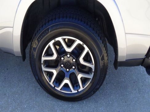 Certified 2025 RAM 1500 Laramie w/ Sport Appearance Package AWD/4WD image 9