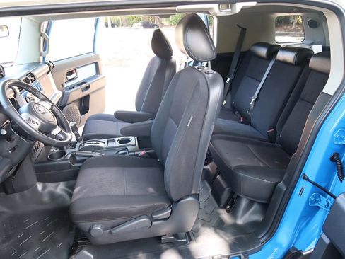 Used 2007 Toyota FJ Cruiser 4WD image 18
